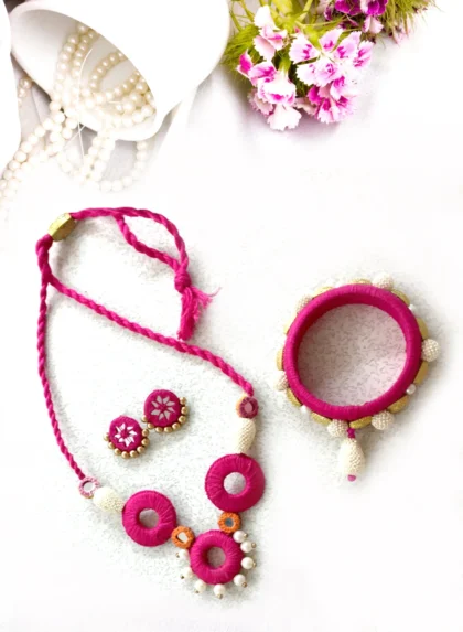 Thread Work Necklace